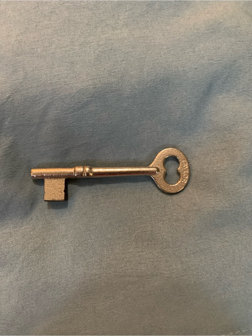 Taylor 525 Silver Skeleton Key Necklace Pendant